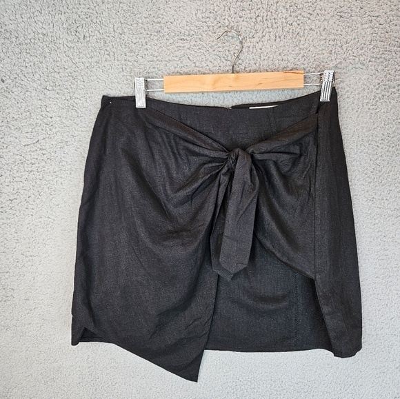 Treasure & Bond Women Black Linen Blend Side Tie Mini Skirt Sz M Vacation - Picture 2 of 10